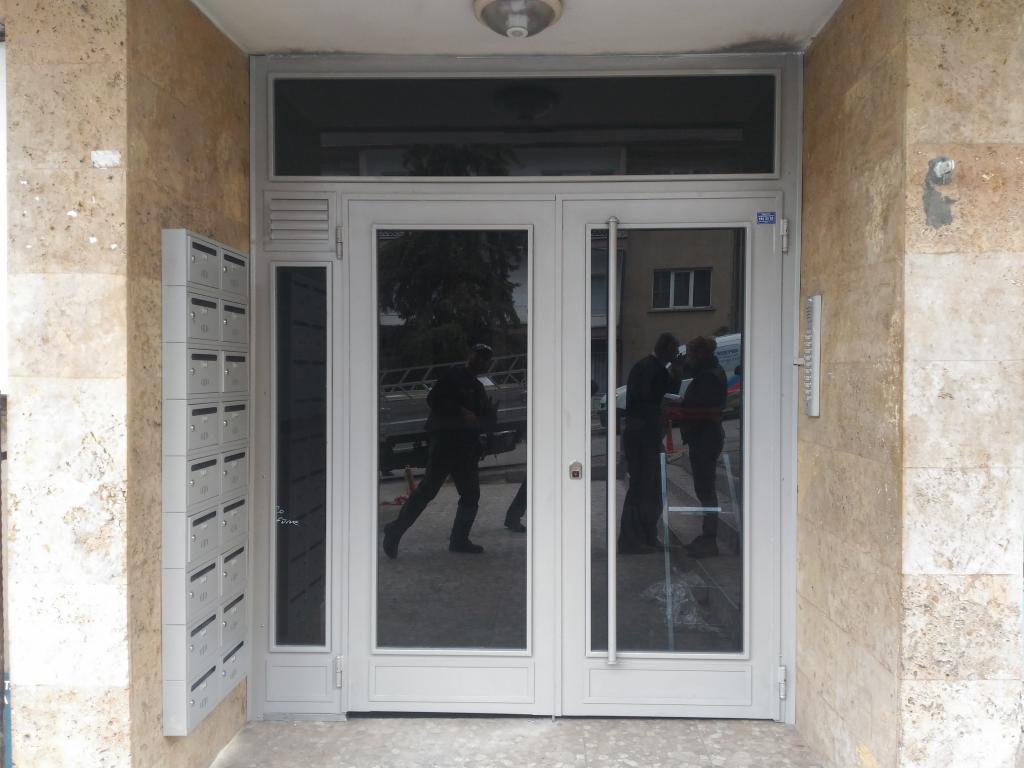 Demir Apartman Kapısı 0001